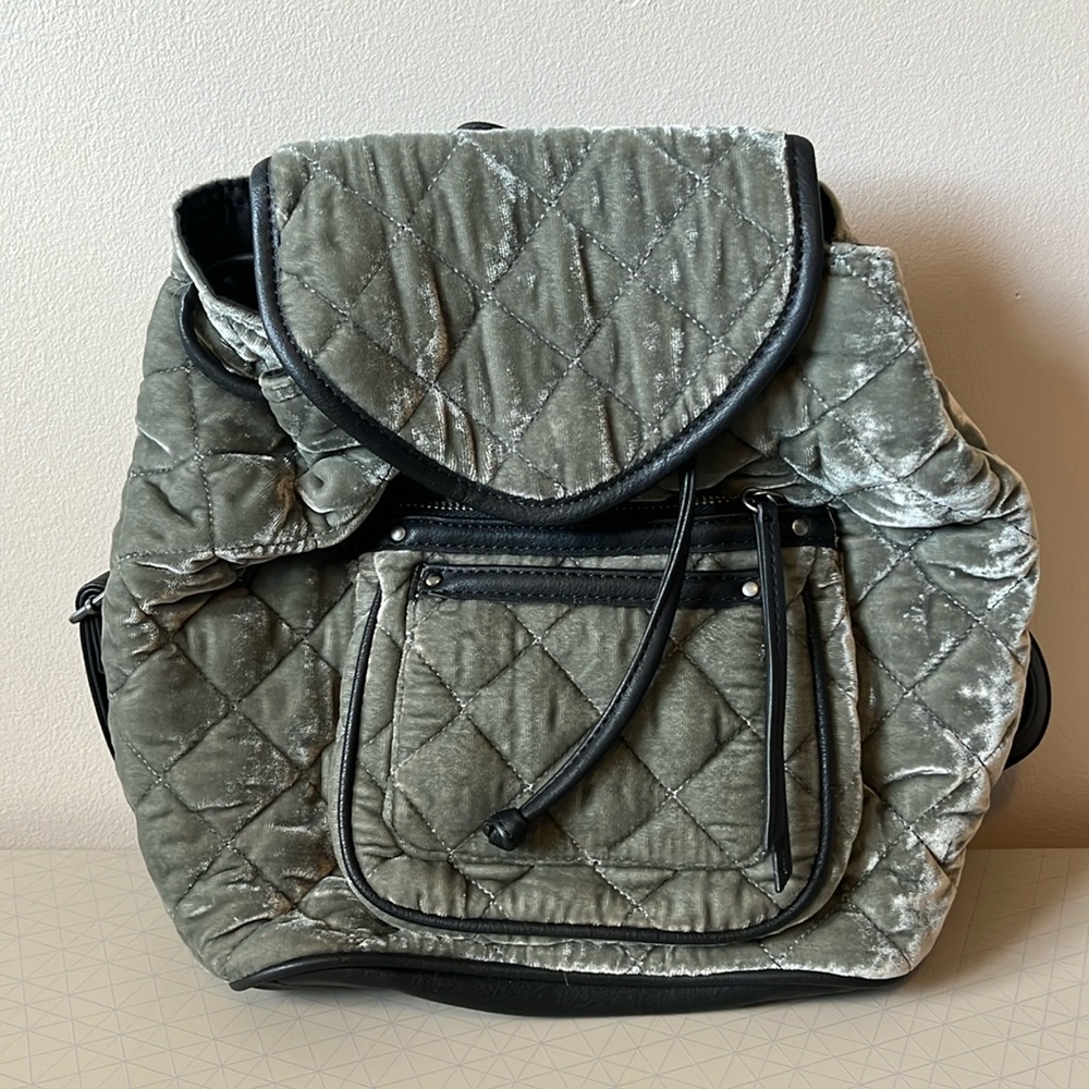 Abercrombie & Fitch Quilted Backpack